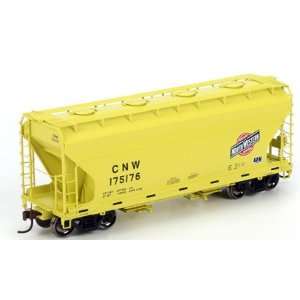   Athearn HO RTR ACF 2970 Covered Hopper, C&NW/Yel #175176 Toys & Games