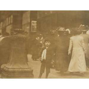  1910 child labor photo 7 years old newsie selling at 7th 