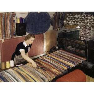  Woman Makes a Rug from Cotton Waste, the Leftover or 