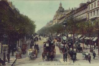 Description Late 1800s Paris, France crowded street scene PHOTO