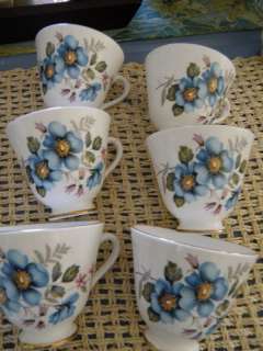 Royal Tara Irish Fine Bone China Teacups/Saucer Plates  