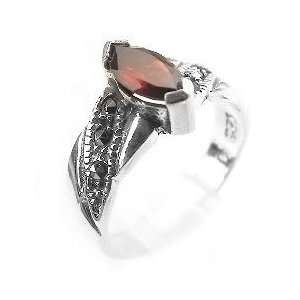  Sterling Silver Marcasite and Garnet Ring Size 8(Size 5,6 