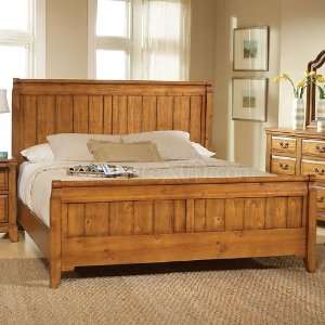   Heirlooms Heritage Panel Bed (King) by Broyhill