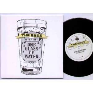    THE BEES   ONE GLASS OF WATER   7 VINYL / 45 THE BEES Music