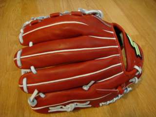 SSK Wingfield 12 Fielder Baseball Glove Red RHT Pro  