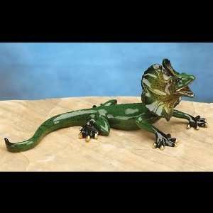   Collectible 1tropic Critter Frilled Neck Lizard 102 31