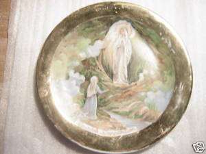BEAUTIFUL LIMOGES RELIGIOUS COLLECTOR PLAT(VIRGIN MARY)  