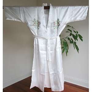   Robe   White Satin Kimono Robe   Spa and Bath Accessory   Medium Home