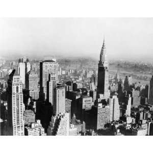  1931 photo Mid town Manhattan, looking northeast toward 