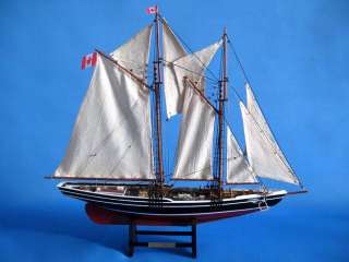 Bluenose Limited 24 Model Yacht Wooden Ship NEW  