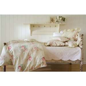  Taylor Linens 120BETH7 T Beth 70 in. x 90 in. Twin Quilt 