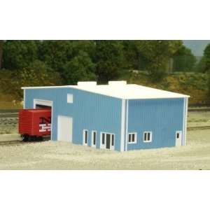    Pikestuff N Scale Distribution Center Kit (Blue) Toys & Games
