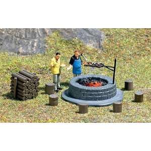  Busch HO Barbeque Area Miniature Scene Toys & Games