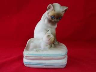 Seymour Mann Siamese Cat Kitten Musical Figurine Japan  