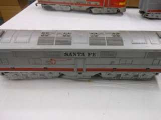 VINTAGE SANTE FE TRAIN ENGINES AND CARS LIONEL,MARX TAKE A LOOK 