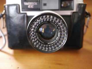   70s YASHICA EE RANGEFINDER Point & Shoot 35mm JAPAN Film Camera  