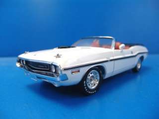1970 Dodge Challenger R/T Convertible 1/18 Scale Diecast Model 