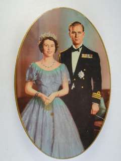   & Co Biscuit Tin Coronation Queen Elizabeth II King Portrait  