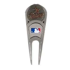  Houston Astros Repair Tool W/ Golf Ball Marker/Chip 