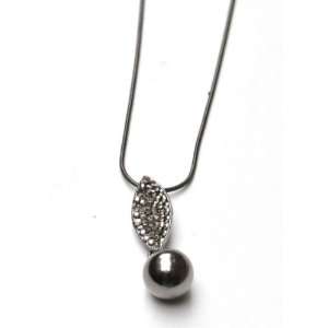 Art deco silver plated sparkling marble diamante leaf pendant necklace 