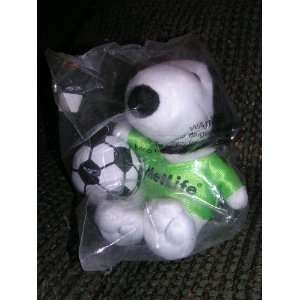  Peanuts Plush 5 Metlife Snoopy with Soccer Ball Doll 
