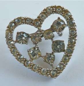 Vintage PIN Brooch~Rhinestone RHINESTONE HEART~Sparkly~1 1/4x1 1/4 