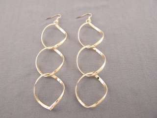 shiny gold tone lightweight linked hoop dangle earrings 4.5 long big 