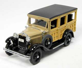 DL Danbury Mint 1931 Ford Model A Woody Station Wagon 124  