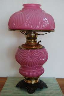   OIL KEROSENE ANTIQUE PARLOR BANQUET OLD PIANO PINK GLASS EAPG LAMP
