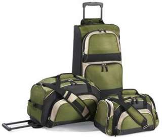PC DELUXE LUGGAGE SET INCLUDES WHEELED LRG BAG & DUFFLE BAG, PLUS 
