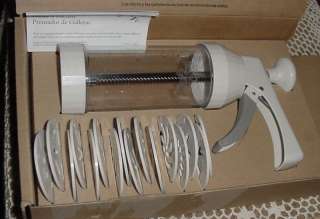 The Pampered Chef COOKIE PRESS #1525 w/16 Discs  