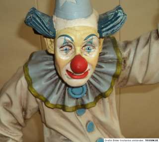 Clown Skulptur Jun Asilo 56  