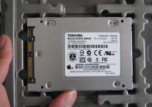   2011 TOSHIBA 2.5 256GB SATAII SSD Ship Worldwide THNSNC256GBSJ  