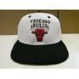 NBA Chicago Bulls Logo White Black 2 Tone Retro Snapback Cap von 