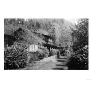  Exterior View of Log Cabin Inn   Quilcene, WA Giclee 