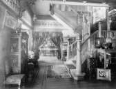1905 photo Reception hall, Paul De Longpre  