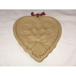   Bag Pottery  Tulip Heart  Cookie Mold (Retired) 