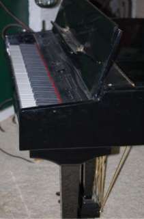 Suzuki hg 425e digital BABY Grand piano  