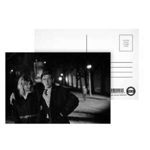  Tom Courtenay and Julie Christie   Postcard (Pack of 8 