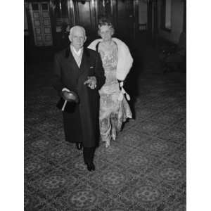  1937 Jan. 12. Justice Willis Van Devanter and Mrs. Sanford 