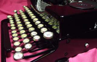   Portable ~ Model 1 ~ Typewriter Writing Machine of 1933 & Case  