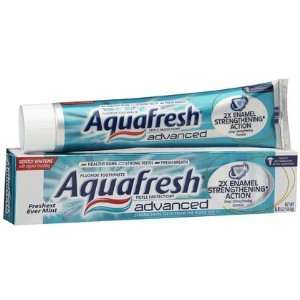 Aquafresh Advanced Fluoride Toothpaste 5.6 oz, 2 ct (Quantity of 4)