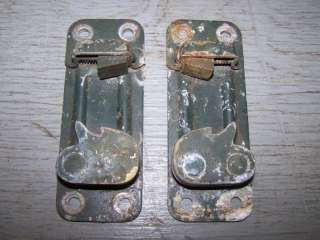 IH INTERNATIONAL TRUCK L R S SERIES DOOR LATCHES  