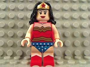 LEGO WONDER WOMAN Girl Minifigure 6862 Superman Power DC Universe 