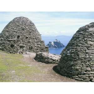  Stone Beehive Huts, Skellig Michael, Unesco World Heritage 