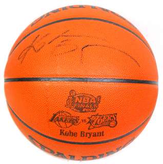 KOBE BRYANT SIGNED NBA GAME BASKETBALL PSA/DNA #1A44978  