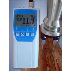 Humimeter BLW   Round Timber Moisture Meter and split logs with ram 