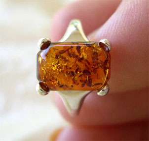   , GREEN or HONEY AMBER STERLING SILVER SOLITAIRE RING VARIOUS SIZES