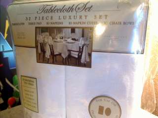   Brownstone 32 Piece Luxury Tablecloth Oval Oblong Set White Weddings