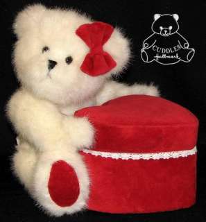   Boyds Plush Toy Stuffed Animal Heart Box Valentine Teddy BNWT  